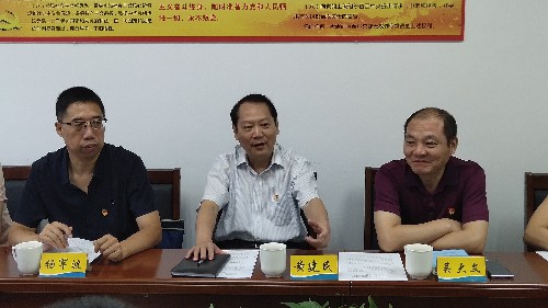 省國(guó)資委系統(tǒng)黨史學(xué)習(xí)教育第二巡回指導(dǎo)組到省民爆公司開(kāi)展黨史學(xué)習(xí)教育專(zhuān)題組織生活會(huì)“回頭看”檢�?~1.jpg